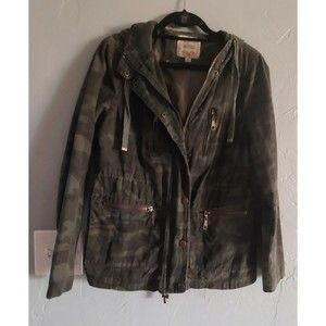 Zenana Outfitters  Jacket  Camouflage  Women's Size M,Pockers, Hoodie,17 Inch Of
